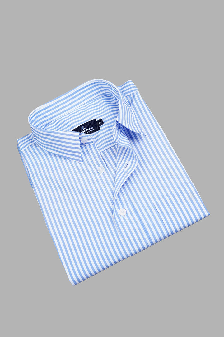 Close-Up of Light Blue Stripes – Oxford Collection