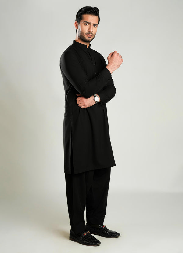 Lawrencepur Zhob black plain shalwar kameez in poly-viscose for winter.